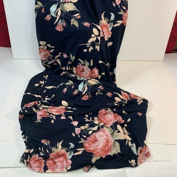 NWT Vanilla Bay Midnight Rose Maxi - Picture 4 of 6